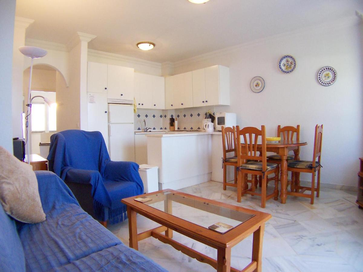 Stella Maris - Sleeps 4 Apartment Нерха Екстериор снимка