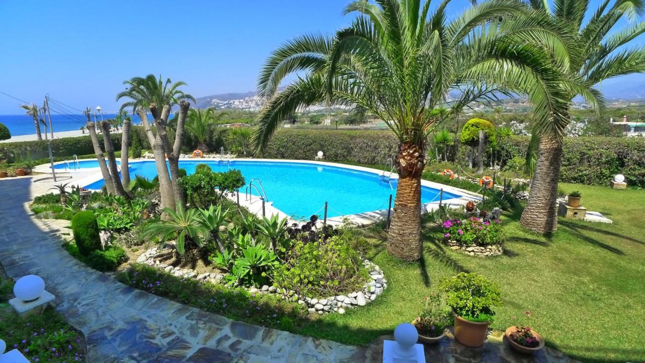 Stella Maris - Sleeps 4 Apartment Нерха Екстериор снимка