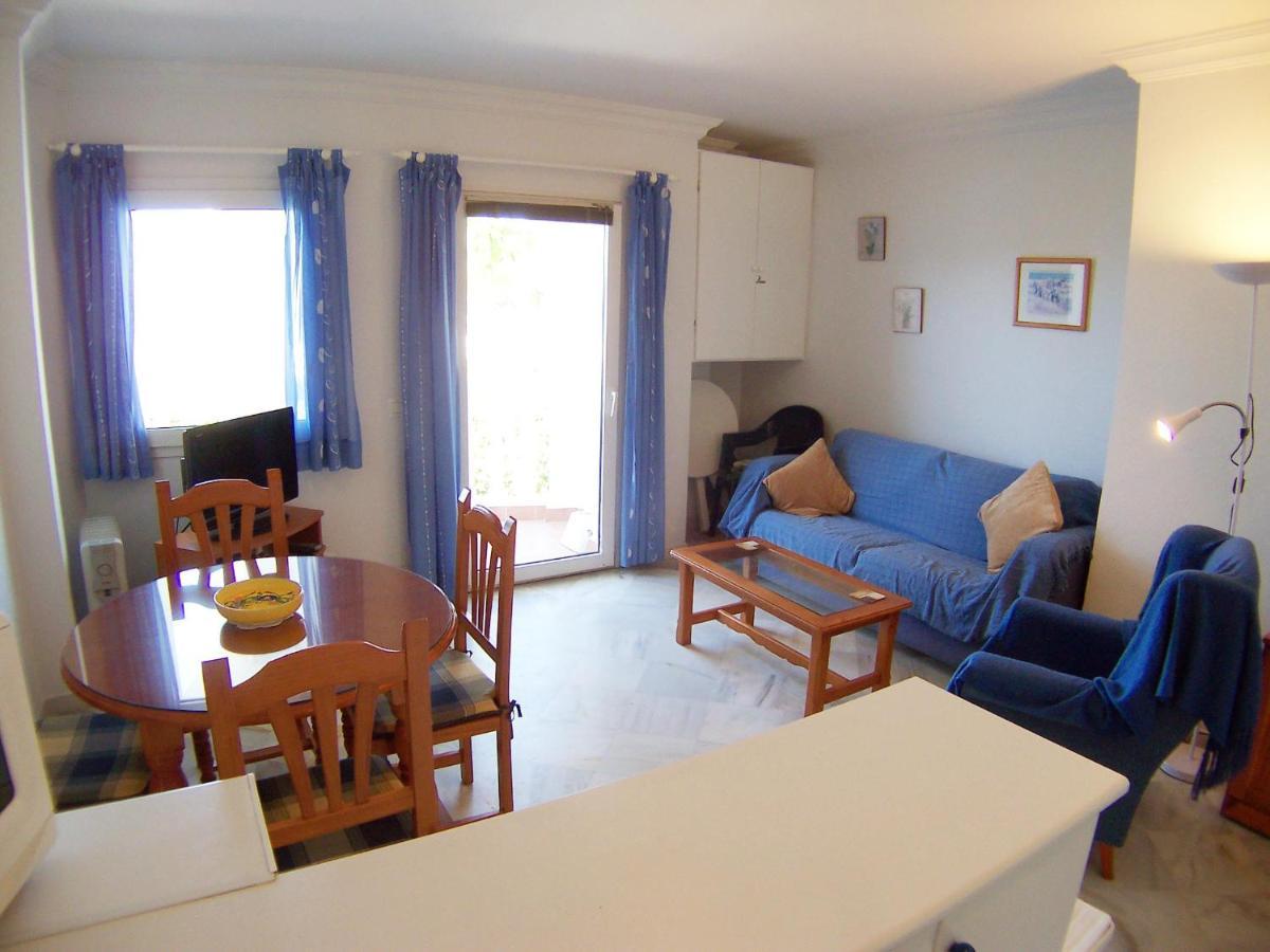 Stella Maris - Sleeps 4 Apartment Нерха Екстериор снимка
